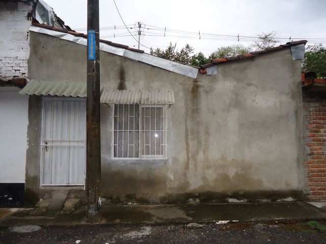 APARTA ESTUDIO EN ALQUILER EN CARTAGO VALLE BARRIO LOS CHORROS