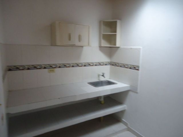 APARTA ESTUDIO EN ALQUILER EN CARTAGO VALLE BARRIO LOS CHORROS