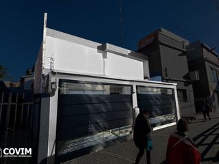 Foto 2 de EN VENTA CASA EN JBYR · EN ZONA FINANCIERA DEL AVELINO
