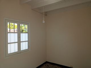 Foto 10 de LOCAL EN ALQUILER PARA OFICINAS EN LINCE 100m2