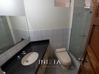 Venta de Amplio Duplex Tipo Casa 1er y 2do Piso en Las Gardenias - Surco