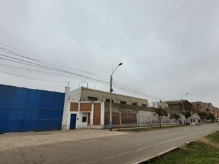 Se Vende Local Industrial Con 2 Esquinas - Carmen De La Legua