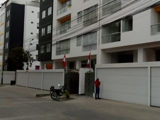 HERMOSO DPTO FLAT 71 M², 02 DORM.