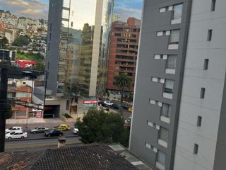 Foto 9 de EN VENTA,$ 140.00.0  NEGOCIABLE DE 120 mtrs.SECTOR CHECOSLOVAQUIA Y 6 DE DIC. ELEGANTE DEPARTAMENTO DE 2 DORMITORIOS