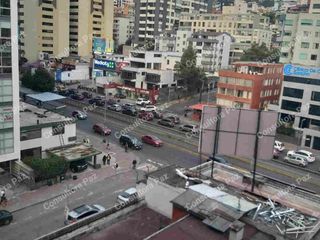 Foto 6 de EN VENTA,$ 140.00.0  NEGOCIABLE DE 120 mtrs.SECTOR CHECOSLOVAQUIA Y 6 DE DIC. ELEGANTE DEPARTAMENTO DE 2 DORMITORIOS