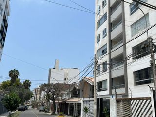 VENTA DUPLEX MODERNO SURQUILLO-LOS SAUCES 3 DORMITORIOS MAS COCHERA