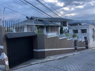 Foto 2 de Venta de Casa ,300M2 Sector Ponciano Bajo .