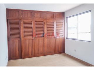 Foto 8 de Alquiler De Amplio Departamento En La Molina incluye 2 Cocheras