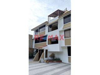 Foto 1 de Alquiler De Amplio Departamento En La Molina incluye 2 Cocheras