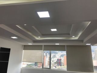 Foto 3 de VENTA EDIFICIO OFICINAS: 11.325 M2 Y 120 PARQUEOS: $8'500.000 - CENTRO NORTE