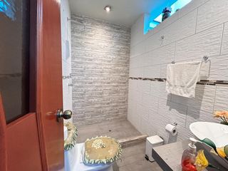 Foto 16 de Vendo Hermosa Casa Con Acceso A Las Avenidas Principales Canta Callao Y Naranjal