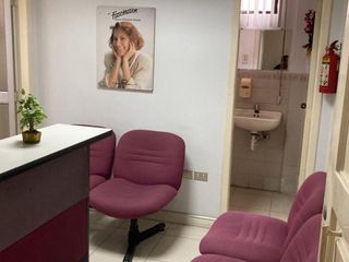 Foto 3 de Venta de consultorio médico en planta baja - Kennedy cerca del Policentro