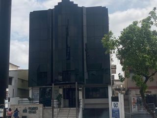 Foto 1 de Venta de consultorio médico en planta baja - Kennedy cerca del Policentro