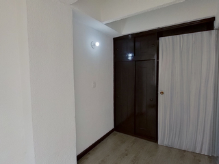 Venta !Apartamento! OPORTUNDIAD !, por debajo del m2 , PARQUEADERO PROPIO!!-Barrio Santander cerca Sena de la kra 30