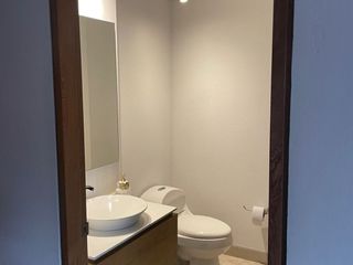 Foto 31 de VENTA APARTAMENTO DISEÑO ALVARO GIRALDO CON BUENA ILUMINACIÓN