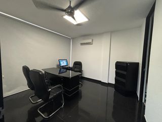 Foto 3 de SE VENDE OFICINA EN EL CENTRO DE GIRARDOT.