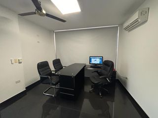 Foto 5 de SE VENDE OFICINA EN EL CENTRO DE GIRARDOT.