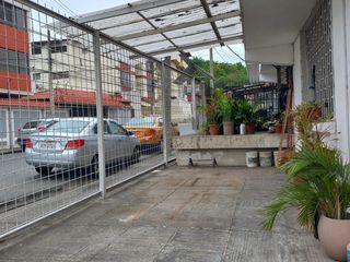 Foto 32 de VENTA DE LINDO Y ACOGEDOR DEPARTAMENTO EN URDESA CENTRAL
