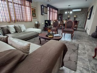Foto 3 de VENTA DE LINDO Y ACOGEDOR DEPARTAMENTO EN URDESA CENTRAL