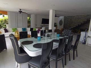 VENTA DE CABAÑA MODERNA EN SAN JERONIMO