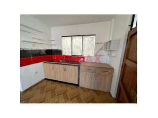 Foto 8 de Vendo Casa En Esquina Urb. San Nicolas Ac:364 M2 $249,999 ID 1084584