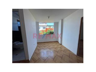 Foto 6 de Vendo Casa En Esquina Urb. San Nicolas Ac:364 M2 $249,999 ID 1084584