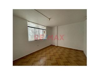 Foto 9 de Vendo Casa En Esquina Urb. San Nicolas Ac:364 M2 $249,999 ID 1084584