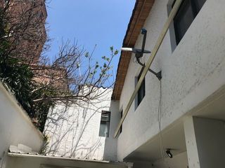 Foto 11 de Venta de Hostal y Locales Comerciales Laureles