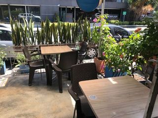 Foto 44 de Venta de Hostal y Locales Comerciales Laureles