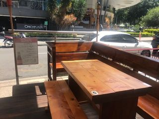Foto 52 de Venta de Hostal y Locales Comerciales Laureles