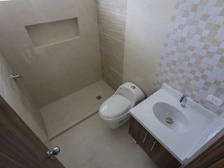 Foto 12 de Venta de casa en Conocoto.