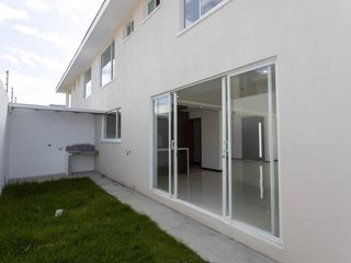 Foto 1 de Venta de casa en Conocoto.