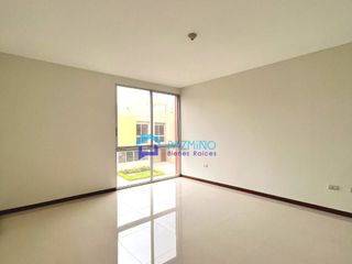 Foto 5 de Casa de Venta en Urbanización Palma Dorada, Machala