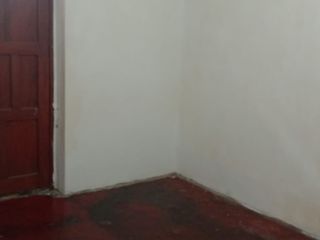 Venta de casa en San Martín de Porras, Calle Antofagasta N°2169-2171