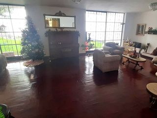 Foto 1 de Casa, 362 m2, 4 dorms, 4 baños, jardin, terraza, 2 estac, ideal Proyecto.