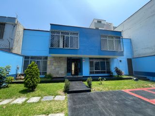 Vendo Casa A Precio De Terreno En La Urbanización Corpac - San Isidro