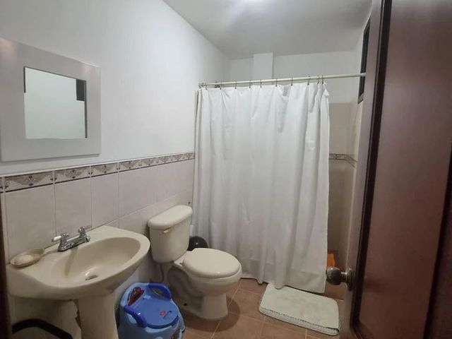Hermosa Casa Amoblada Remodelada en Alquiler