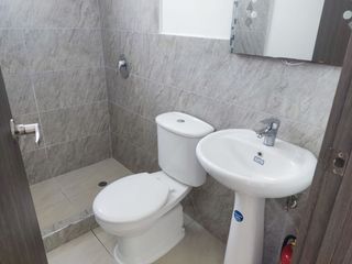 Foto 4 de Departamento en renta 2 Dormitorios Santa Lucia Norte de Quito Kennedy