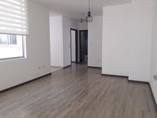 Foto 1 de Departamento en renta 2 Dormitorios Santa Lucia Norte de Quito Kennedy