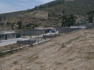 Foto 16 de Venta de Terreno Mitad del Mundo Via Calacalí 8.400 m²  Negociable