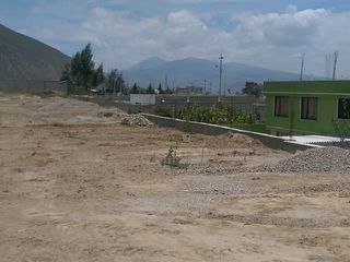 Foto 6 de Venta de Terreno Mitad del Mundo Via Calacalí 8.400 m²  Negociable