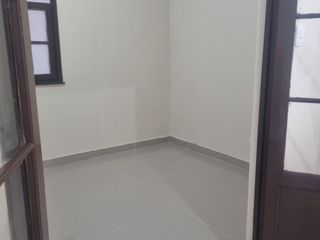 Foto 3 de OFICINA ALQUILER CON LICENCIA     38 m2 CERCADO LIMA CERCA JR CAMANA HOSPITAL SISOL