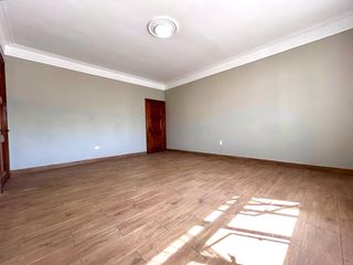 Foto 9 de Casa amplia en alquiler Av. Conde de Nieva