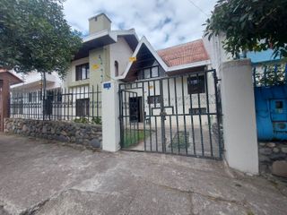 Casa de venta en Totoracocha a 1 cuadra de la Av. Paseo de los Cañaris