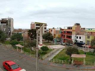 VENTA DE AMPLIA Y HERMOSA CASA EN ILO, CERCA A PLAZA DE ARMAS