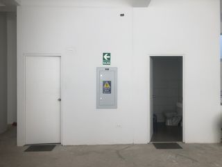 Foto 6 de Vendo Local Comercial y Oficina La Victoria