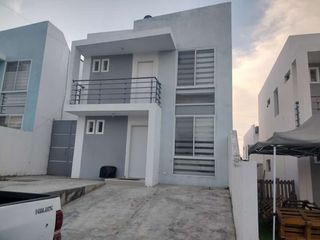 Foto 1 de Casa de venta en manta zona norte