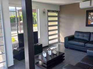 Foto 15 de Casa de Venta en Valle de Yunguilla sector Atalaya, Azuay, Ecuador