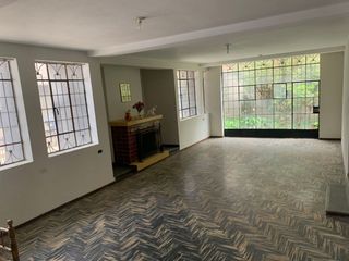 Foto 1 de Vendo linda casa de 3 pisos  mas Tienda  -  En esquina  - Pio Pata - Huancayo –