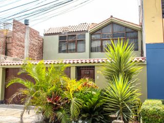 Hermosa Casa en Venta en Chorrillos